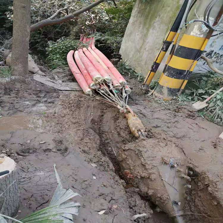 额敏拖拉管